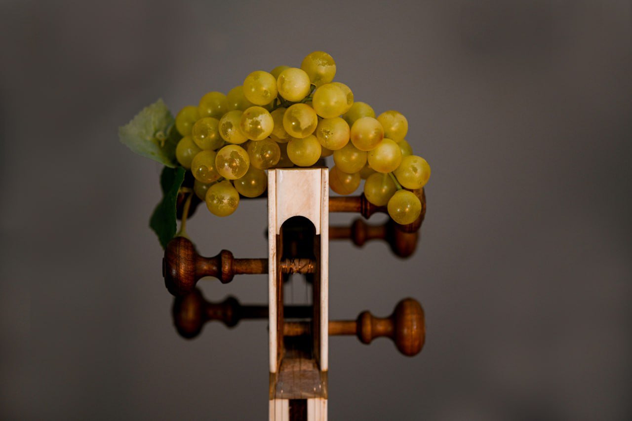 Who is in the Menu 10