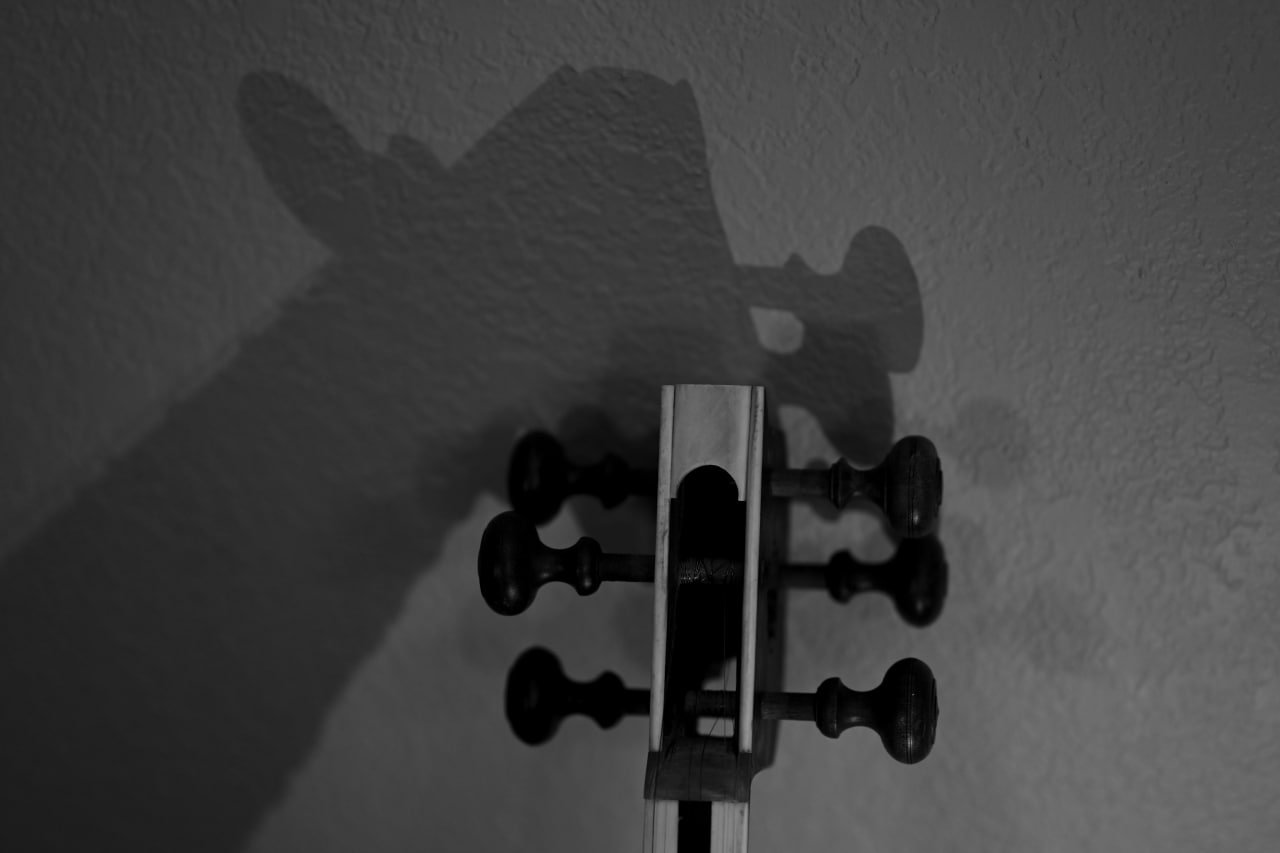 Who is in the Menu 7